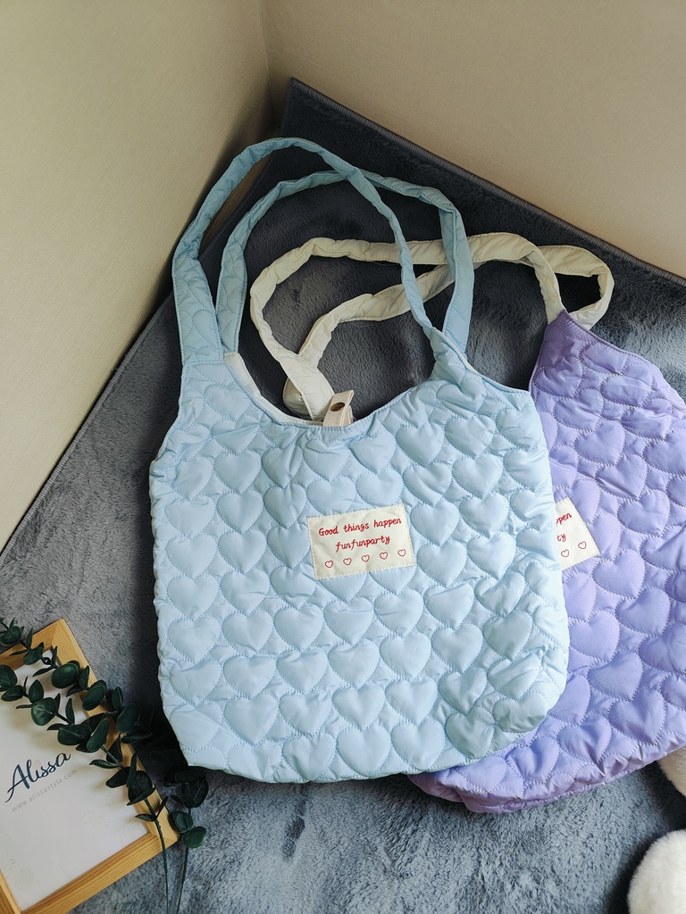Creamy Quilted Heart Design Canvas Bag 奶油风爱心绗缝大容量学生包*3Colors