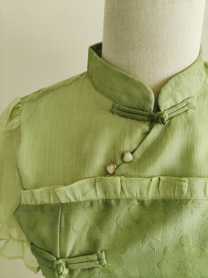 Jade Green Textured Jacquard Cheongsam 翡翠绿肌理提花改良旗袍