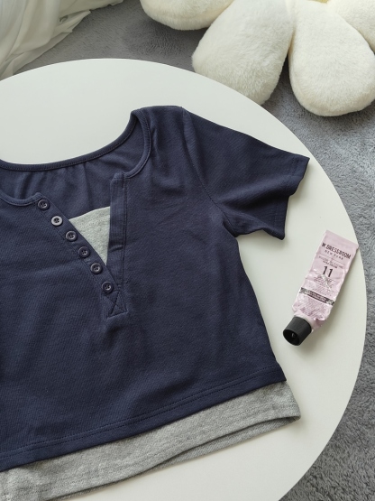 Faux Layered V-Neck Top 假两件V领上衣*4 Colors