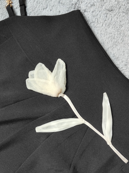 Black Elegance Dress with Soft White Cardigan Set 云意花语黑色连衣裙+白色开衫