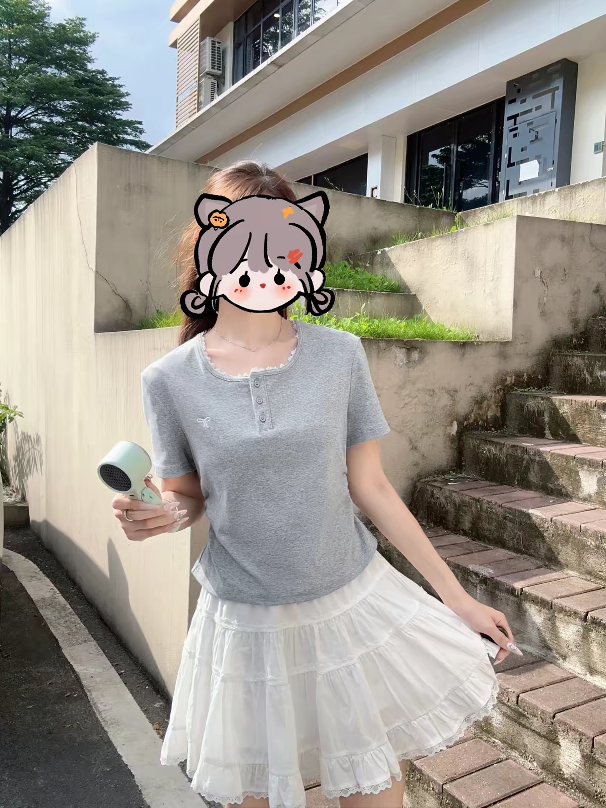 Gray Lace Trim Tee 灰色蕾丝花边T恤