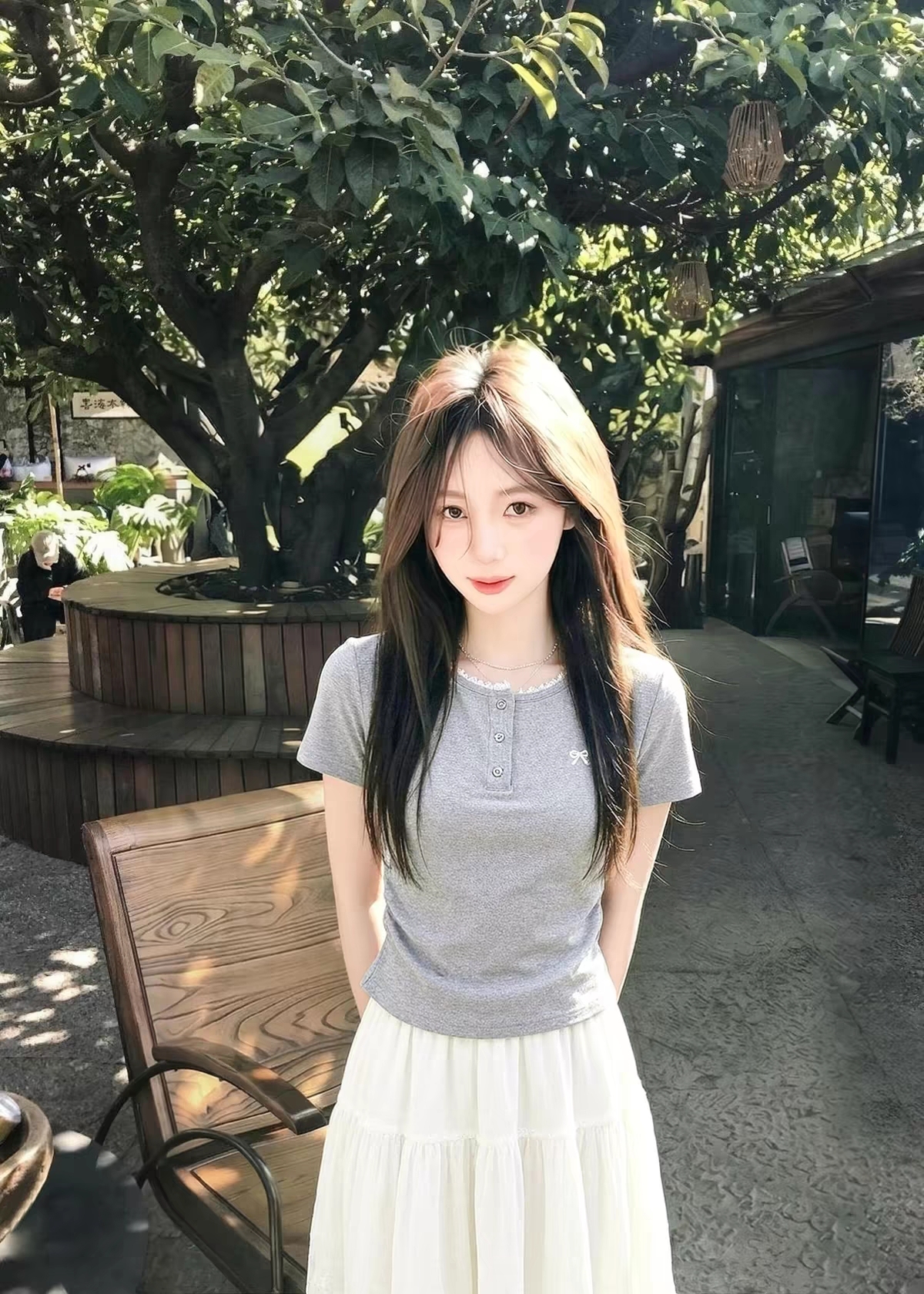 Gray Lace Trim Tee 灰色蕾丝花边T恤