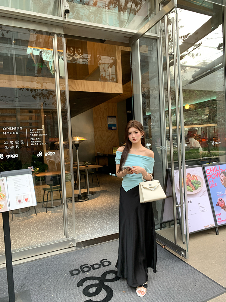 一字肩短袖T恤 off-shoulder short-sleeve T-shirt for women