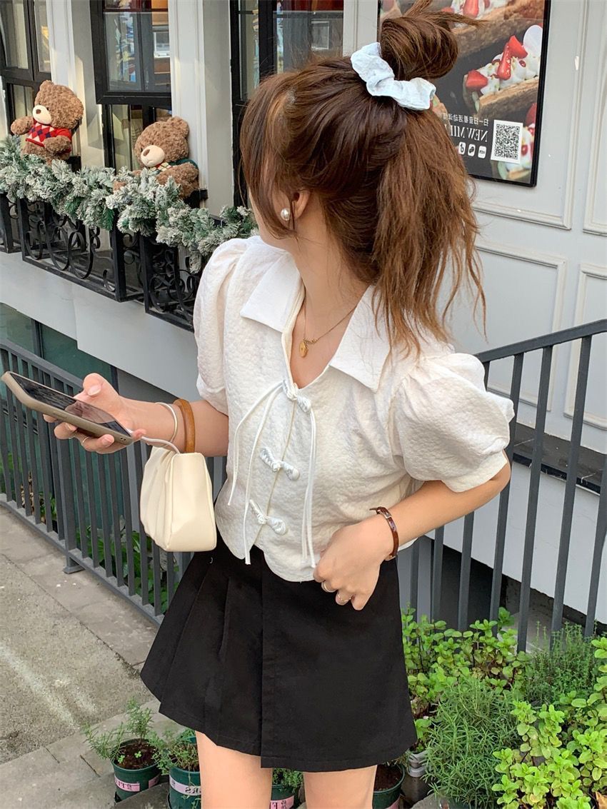 Retro Buckle Shirt Women's Clothing Puff Sleeve Top Design Sense Niche Summer New Style White French Short Sleeve Shirt