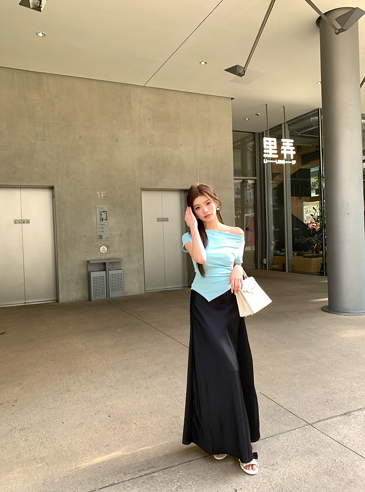 一字肩短袖T恤 off-shoulder short-sleeve T-shirt for women