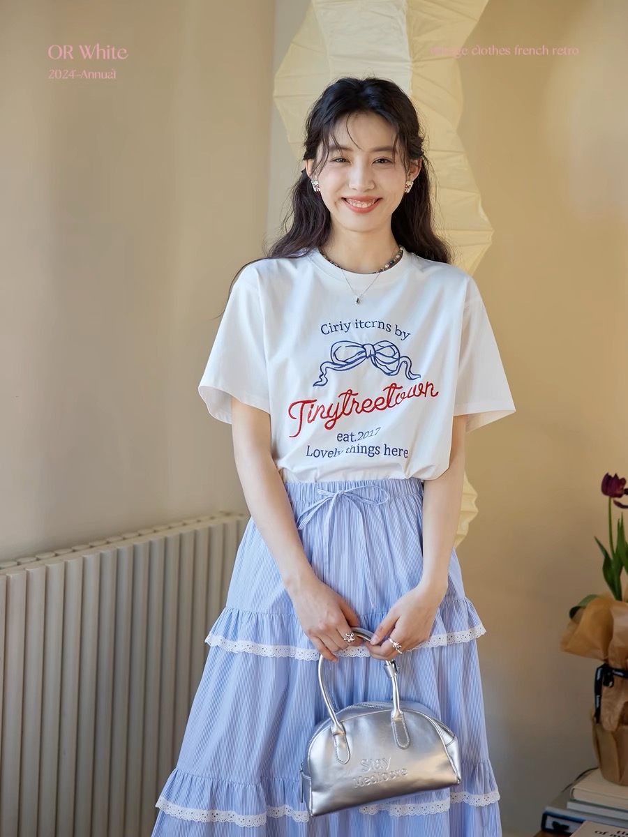 Retro Bow Letter Tee 复古蝴蝶结英文字母T恤 