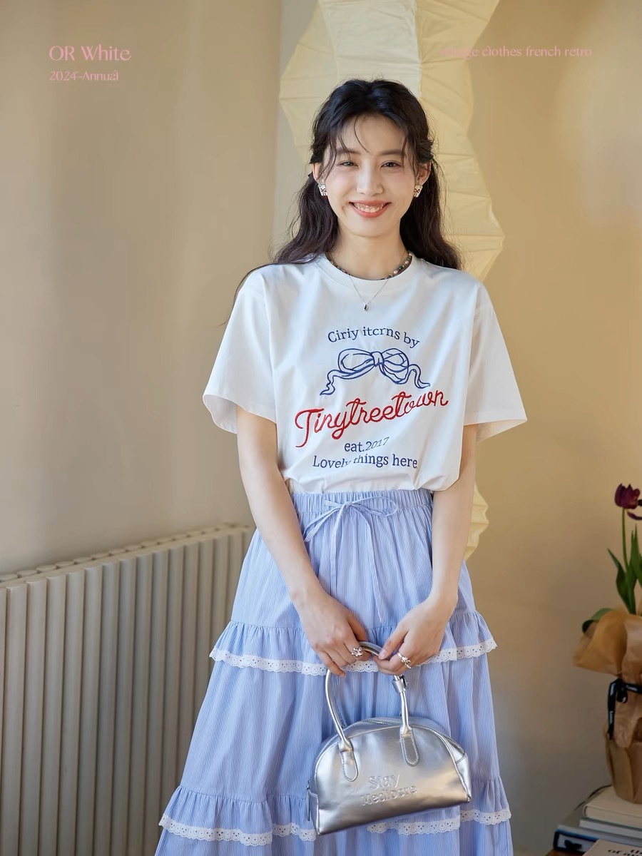Retro Bow Letter Tee 复古蝴蝶结英文字母T恤 