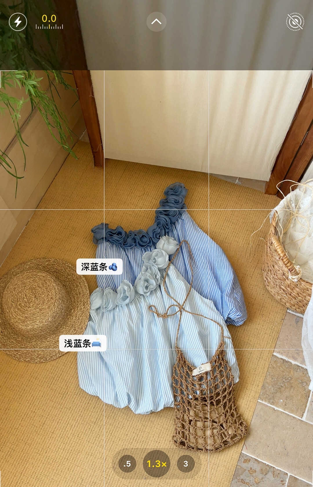 Elowrose 3D Blossom Off-Shoulder Striped Top 被追着问~浪漫立体花朵斜肩度假风条纹上衣*2 Colors