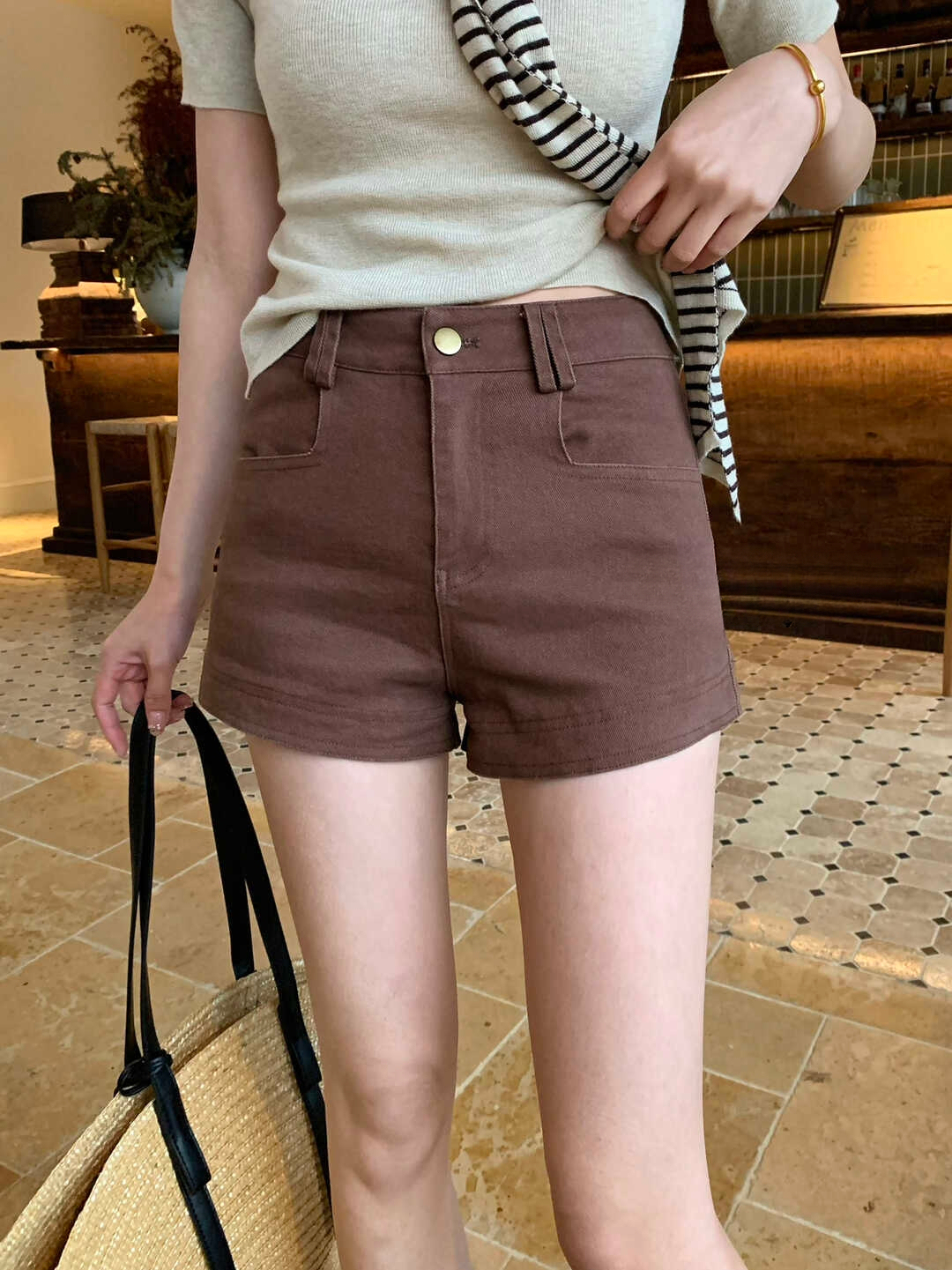 美辣Jeans✿ 一键大长腿✿ 简约时髦百搭辣妹牛仔短裤*3 Colors