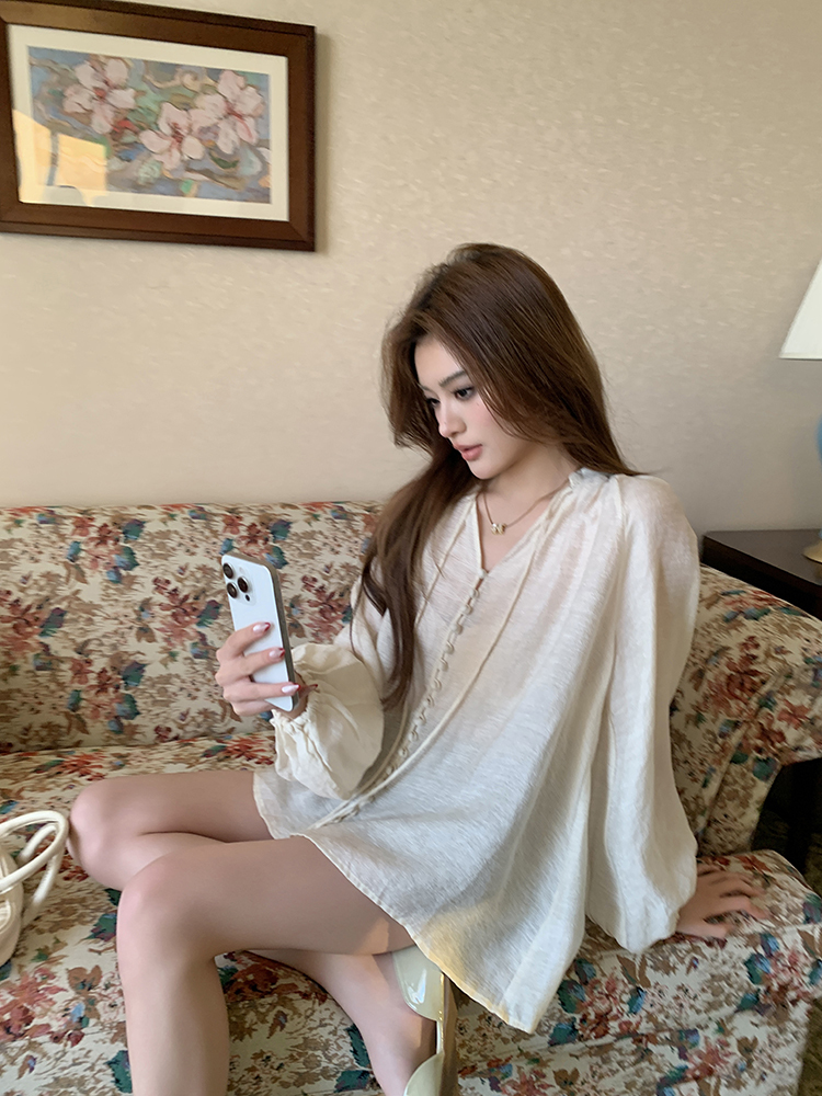 Senna V-Tie Blouse 仙气飘带V领衬衫