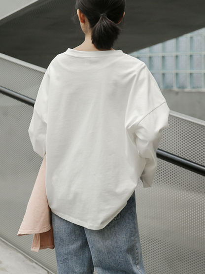 Letter Print Slit Casual Long-Sleeve T-Shirt 字母印花开叉休闲长袖T恤 * 2 Colors