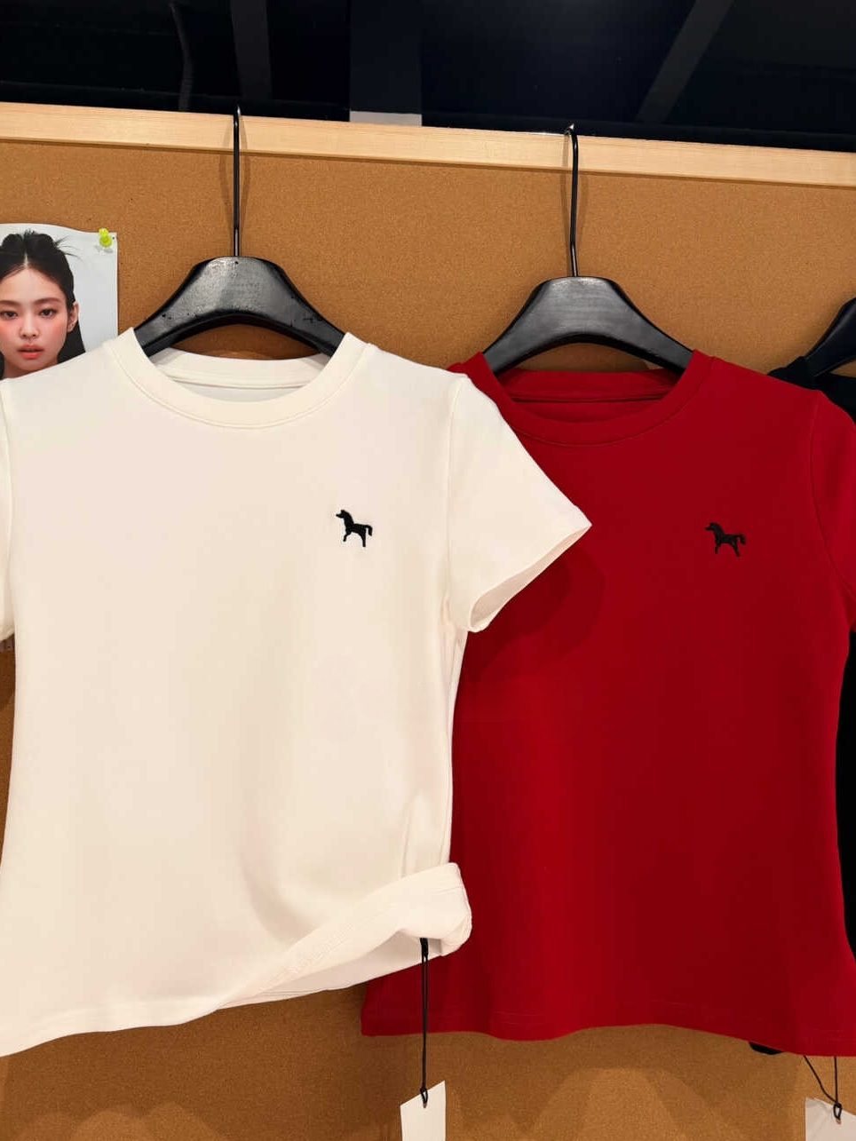 Embroidered Pony Slim Fit T-Shirt 刺绣小马修身T恤*3 Color