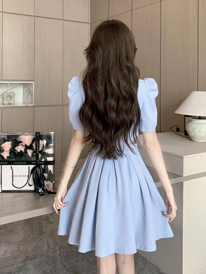 Chic Puff Sleeve Cut-Out Pleated Dress 御姐风露腰泡泡袖百褶裙*2Colors