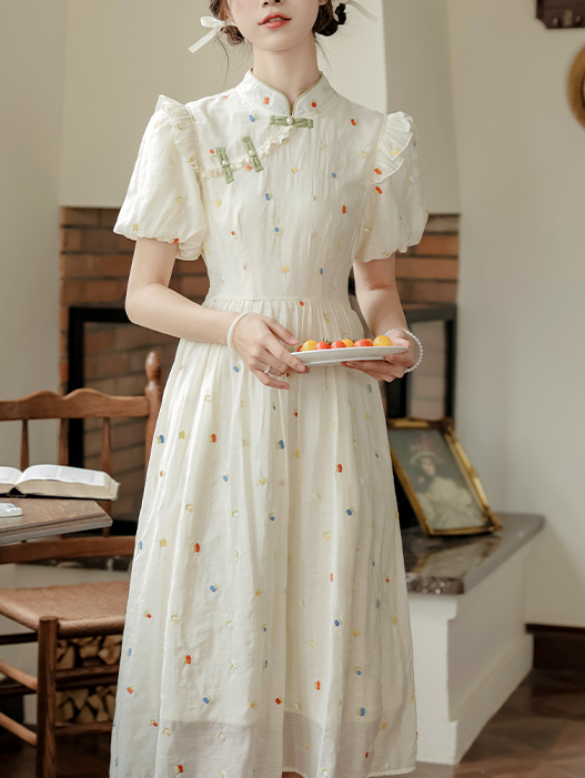 Floral Embroidered Dress 少女心碎花刺绣连衣裙