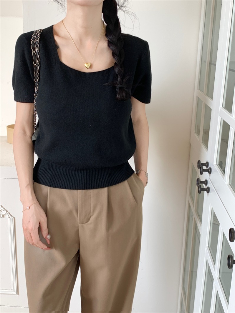 Classic Square Neck Knit Top 纯色方领针织上衣*2Colors