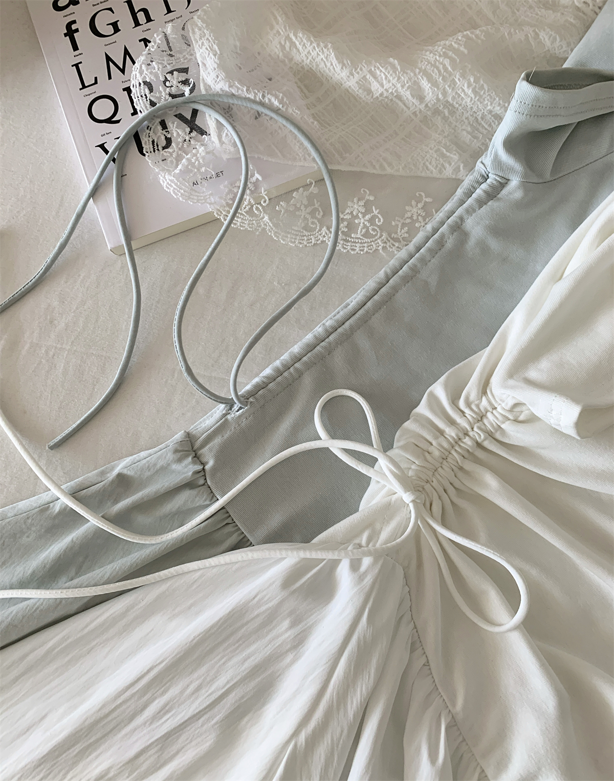 镂空方领长款连衣裙