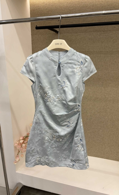 Elowen Embroidered Cheongsam气质温婉刺绣旗袍*2 Colors