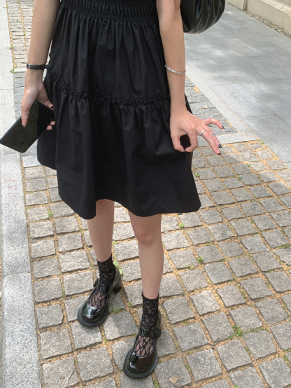 Black Strap Dress Sexy V-neck Waist-Cinching Puffy Big Hem Little Black Dress 黑色吊带连衣裙