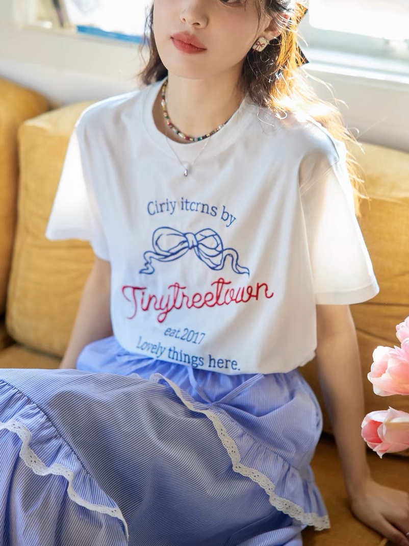 Retro Bow Letter Tee 复古蝴蝶结英文字母T恤 