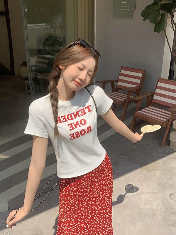 Real Shot Real Price Summer 2025 New Round Neck Slim Fit Slimming Regular Shoulder Short Sleeve T-Shirt Women Letter Print Top