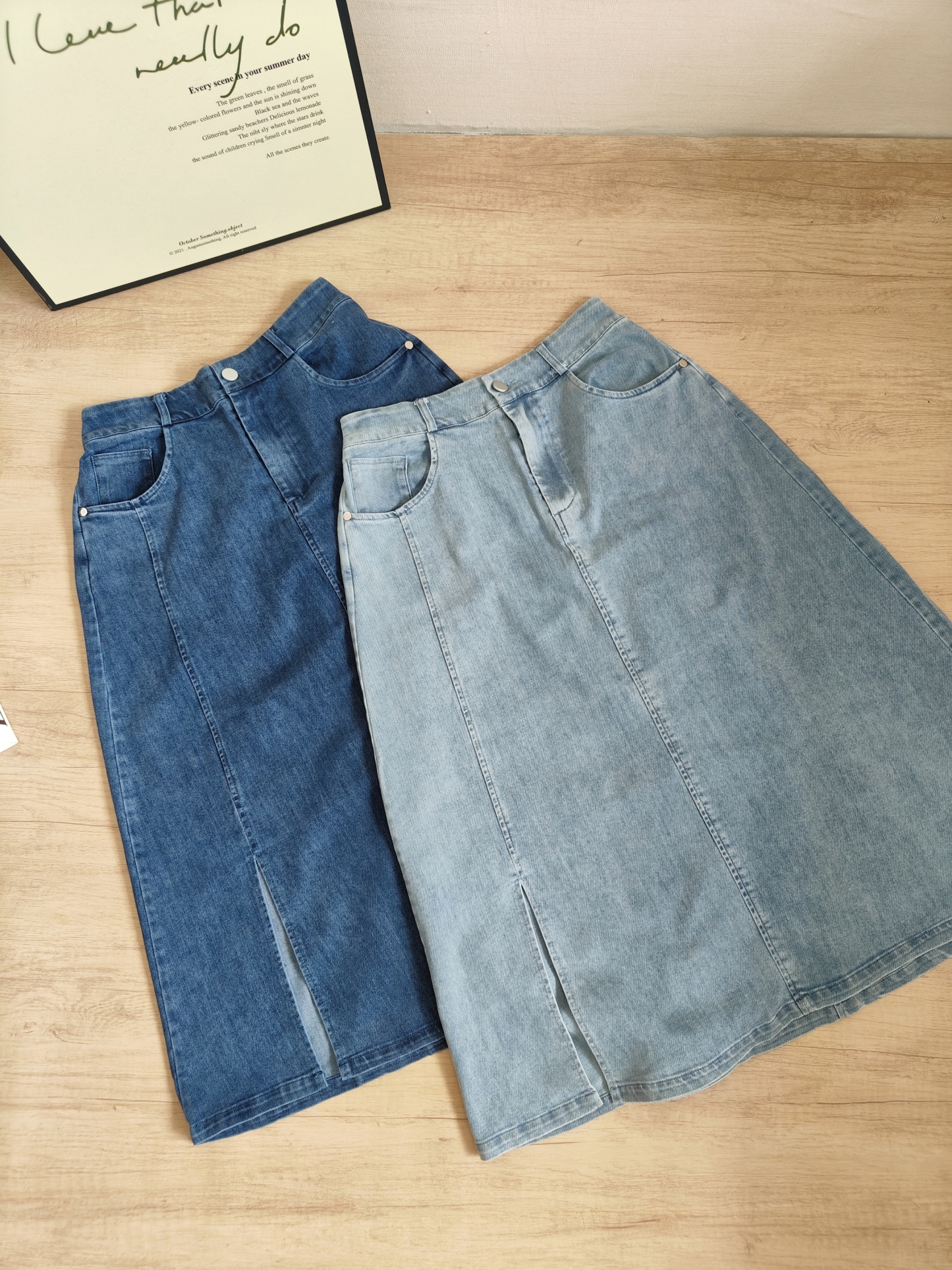 LINEA Washed Denim A-Line Slit Skirt 水洗牛仔开叉A字半身裙*2 Colors