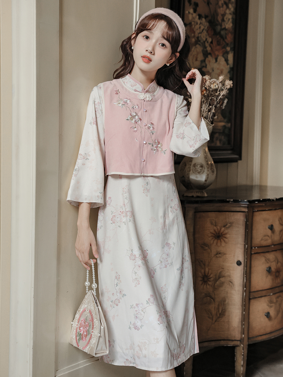 Republic of China Style New Retro Improved Slim-Fitting Slimming Cheongsam Skirt Embroidered Vest Cheongsam Suit Women's Limited Price 50