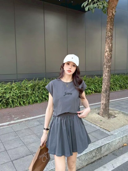 Korean Style T-Shirt & Mini Skirt Set 韩式T恤短裙套装*4 Colors