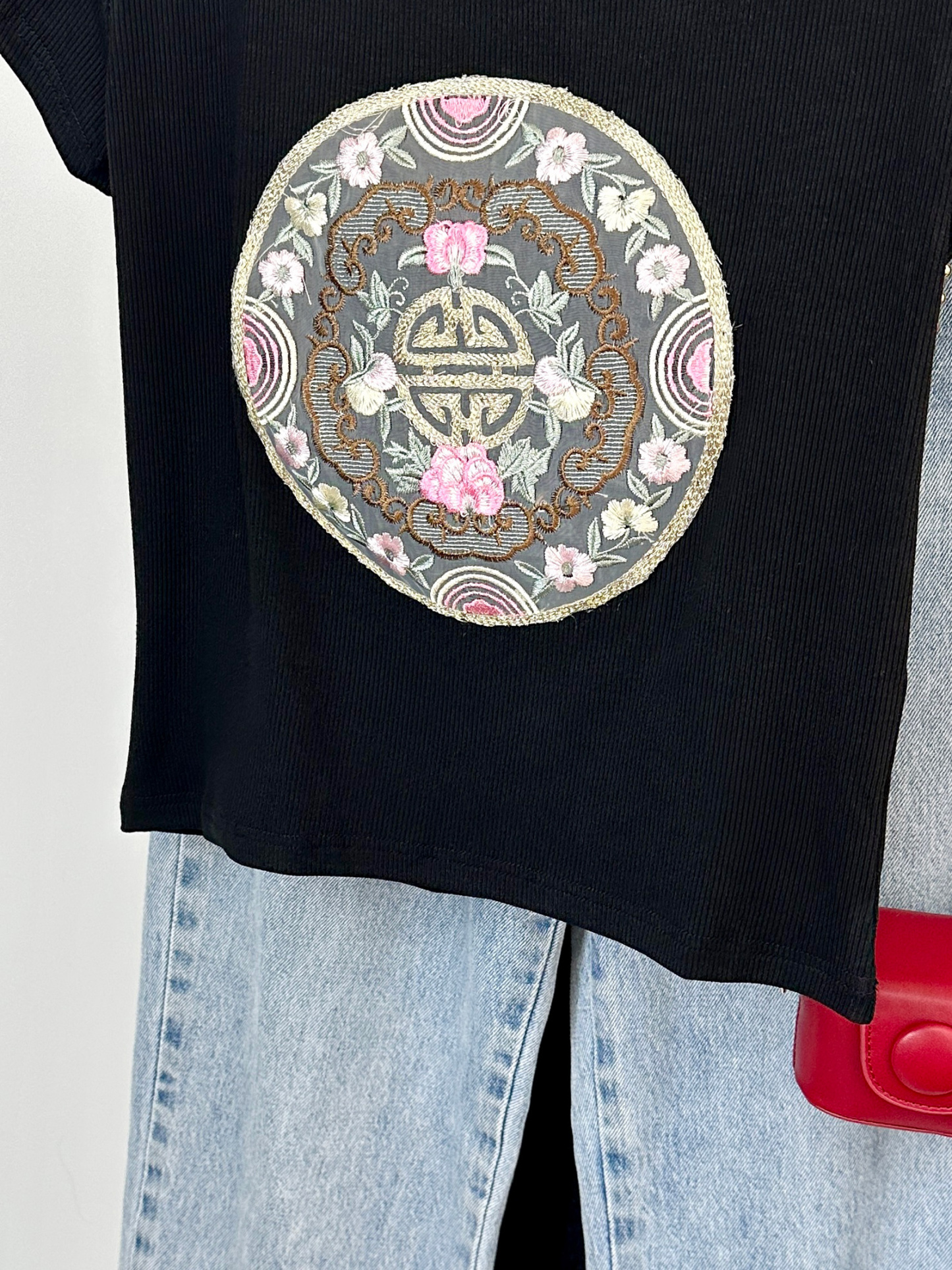 刺绣斜盘扣短款t恤