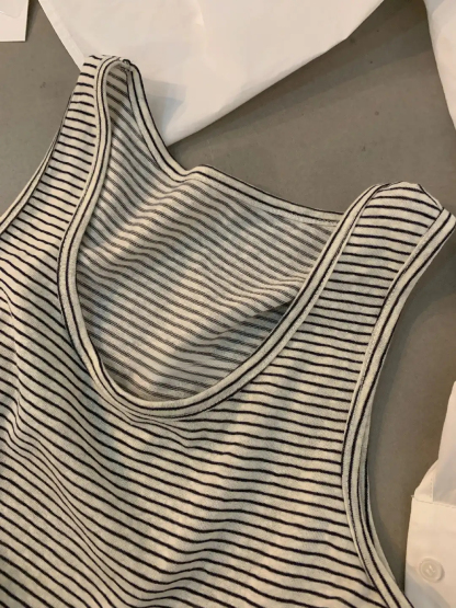  RINA Striped Layered 3-Piece Set 高街韩女！纯色衬衫+条纹背心+披肩三件套*4 Colors