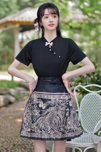 Black Eternal Pattern Horse-face skirt Two-Piece Set黑色图腾短款马面裙套装
