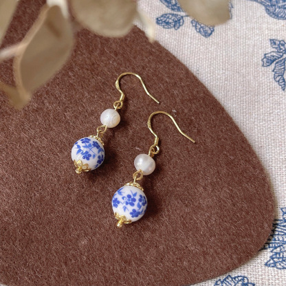 Blue Porcelain Floral Earrings 陶瓷青花耳环