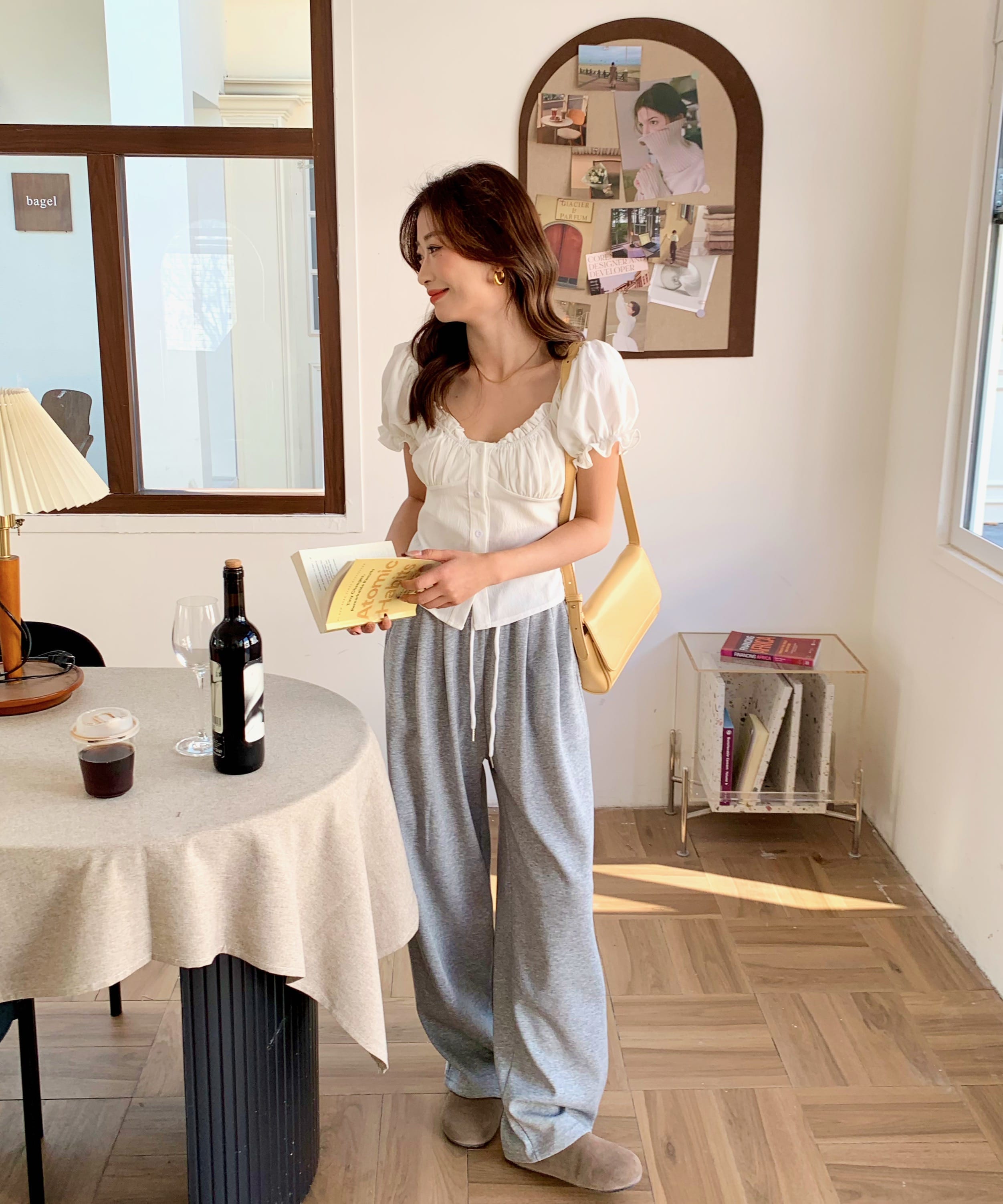 Evelis Ruffle Puff Top 泡泡袖木耳收腰上衣*2 Colors