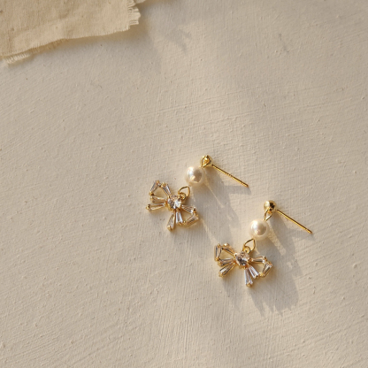 Sparkle Butterfly Bow Earrings 锆石蝴蝶结耳环 