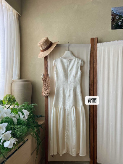 Qingelle New Chinese Elegant Panel Dress 名门大小姐 ✦绝美！ 新中式拼接设计连身裙*2 Colors