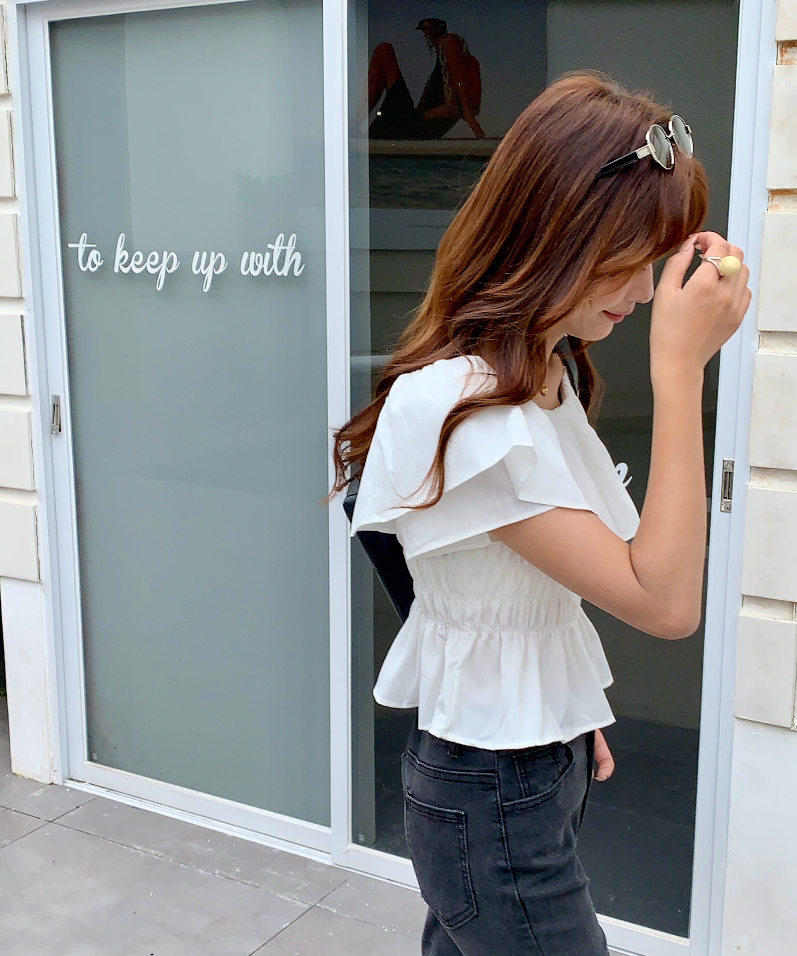 Off-Shoulder Ruffled Top荷叶边一字领收腰上衣*2 Colors