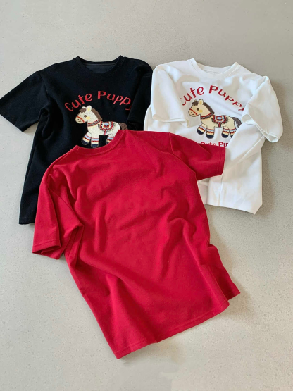 Loose T-shirt with Pony Embroidery and Rhinestones