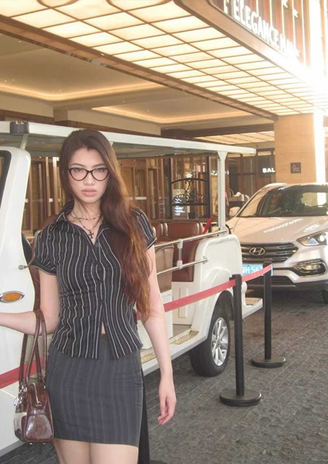 Vintage Striped Color-Block Shirt 复古条纹撞色衬衫*2 Colors