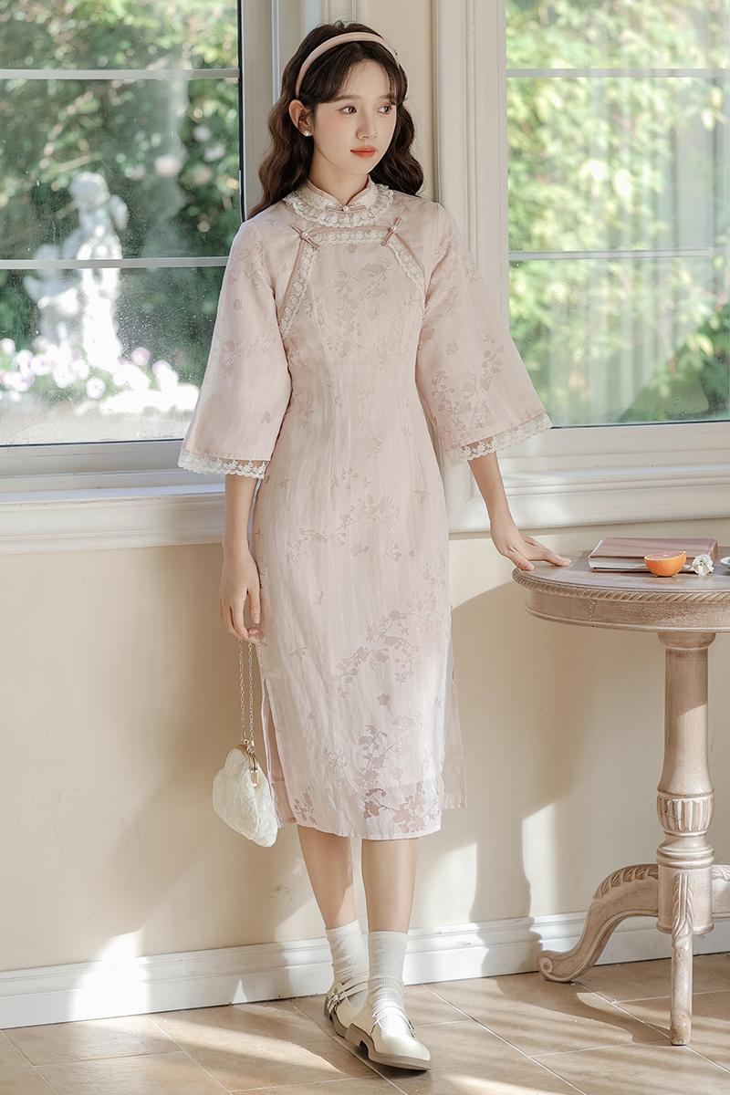 Big Sleeve Cheongsam Girl Pink 2024 Spring New Retro National Style New Chinese Temperament Dress Limited Price 50