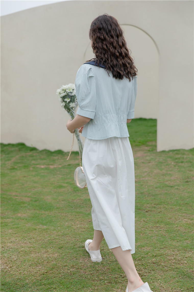 法式复古大翻领短款衬衫* 2 Colors