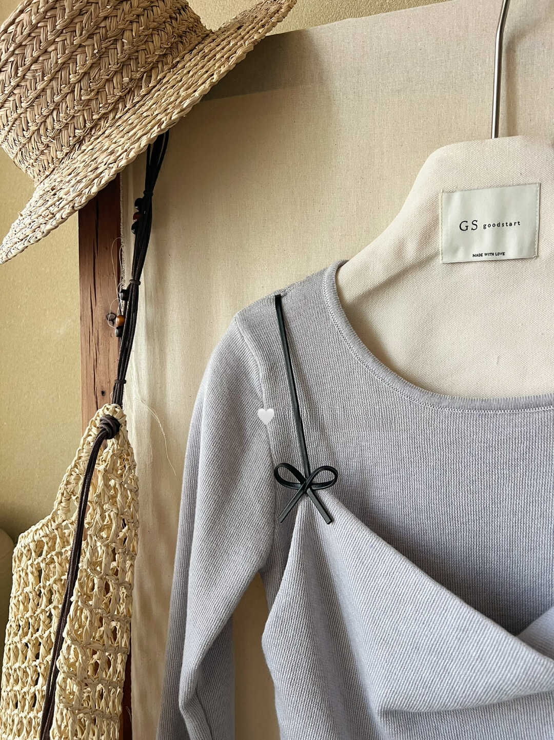 Sweet Bow Faux Two-Piece Knit Top 氧气甜美感~立刻入坑甜美蝴蝶结吊带假两件针织衫*7 Colors