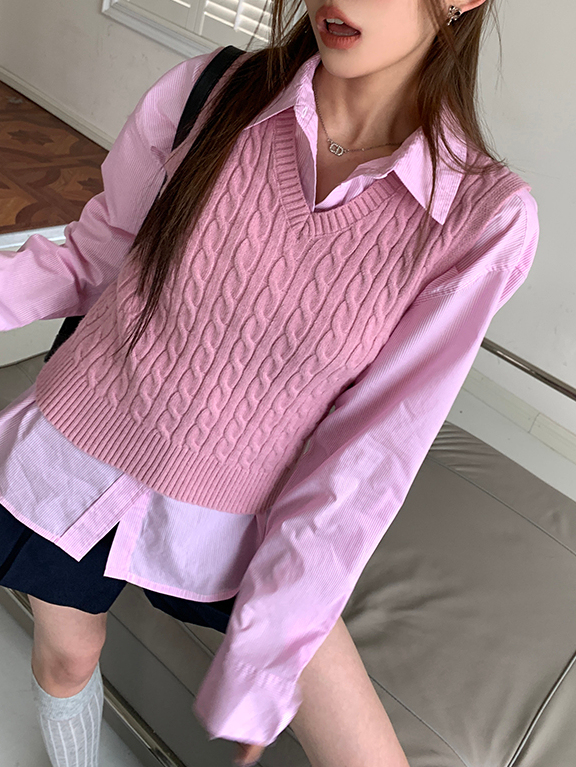 Pink Girly Knit & Shirt 粉色少女感~麻花V领马甲+条纹衬衫