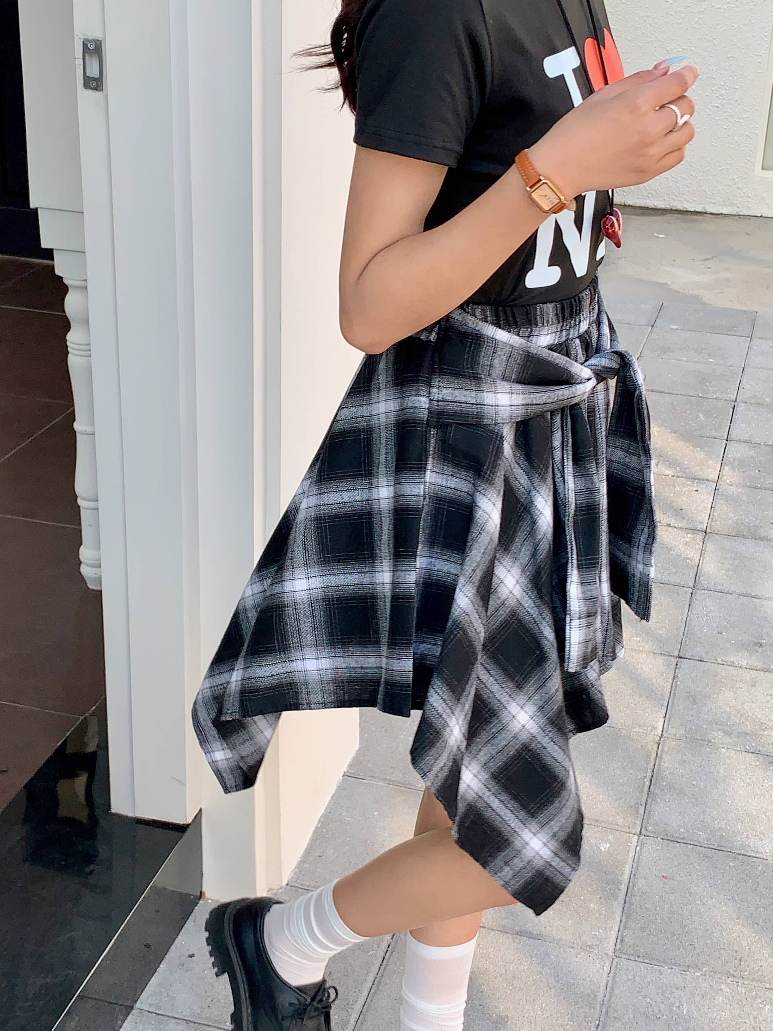 Plaid Ribbon-Tie Asymmetrical Skirt 不规则绑带格纹短裙*4 Colors