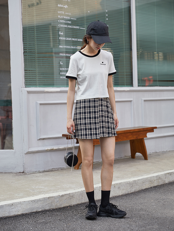 Contrast Border Crop Top 撞色边短款T恤