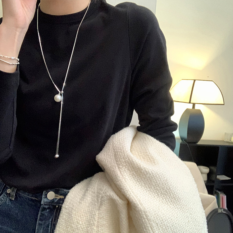 Pull-out Pearl Long Necklace for Women, Unique Design, Niche Retro Style, Simple and Versatile, Elegant Choker Sweater Chain