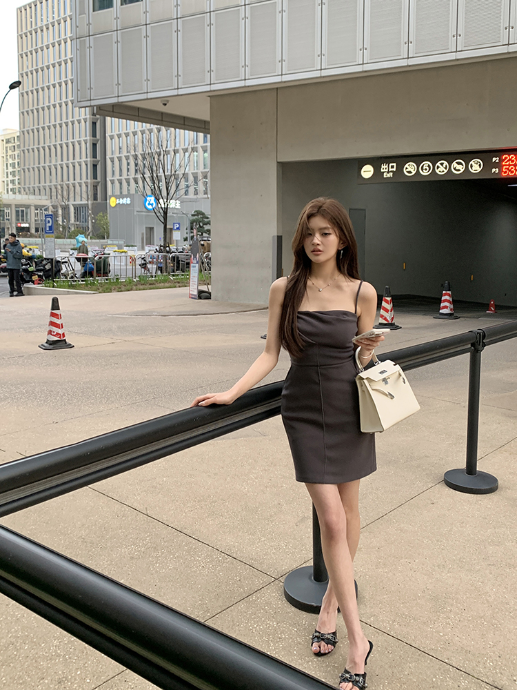 Grey Pleated Dress 灰色褶皱连衣裙