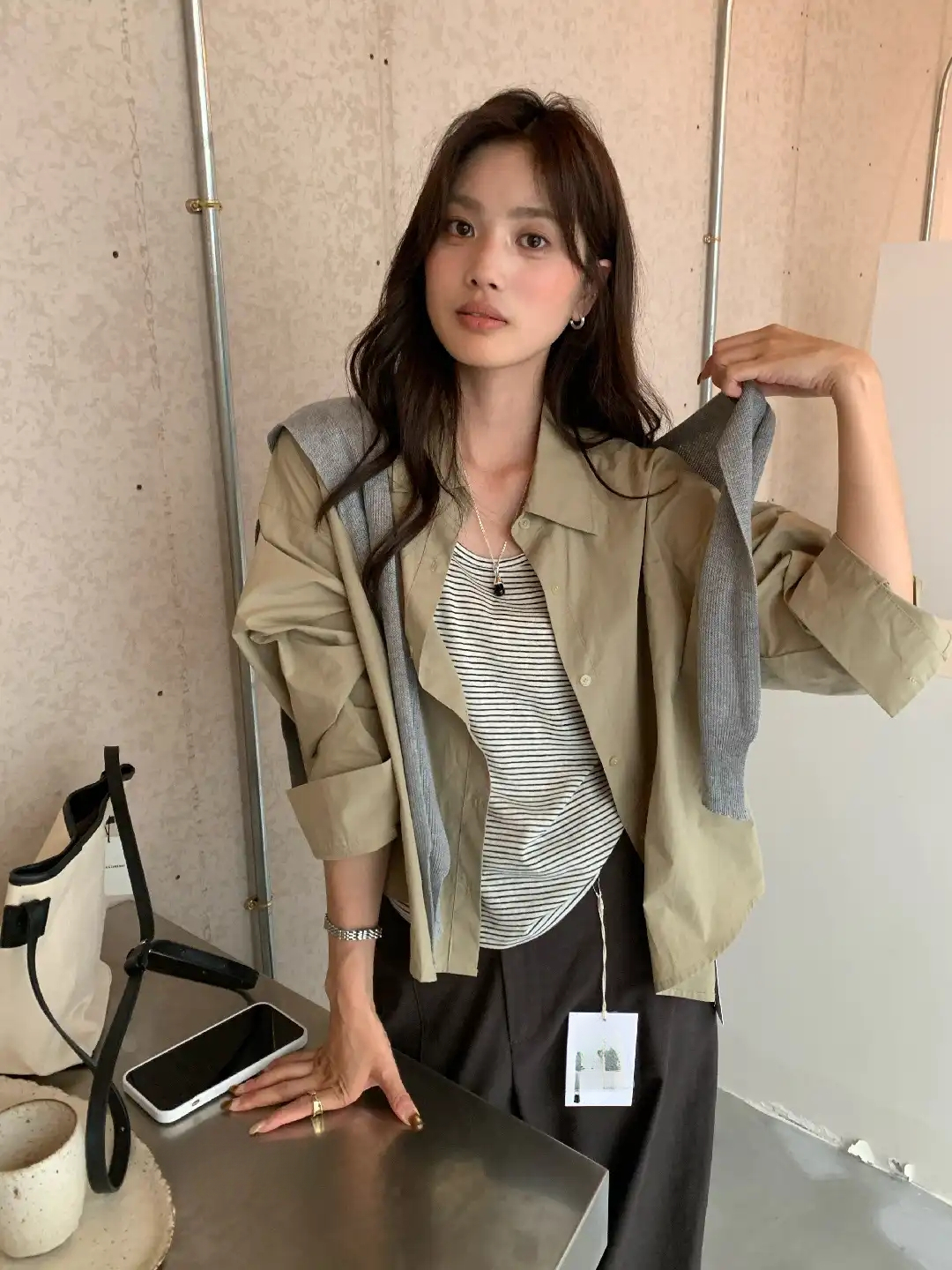  RINA Striped Layered 3-Piece Set 高街韩女！纯色衬衫+条纹背心+披肩三件套*4 Colors