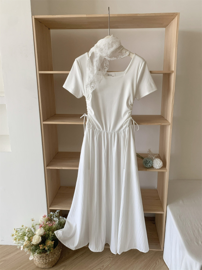 镂空方领长款连衣裙