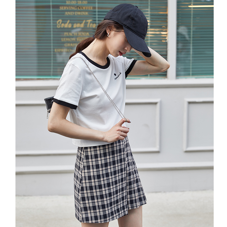 Contrast Border Crop Top 撞色边短款T恤