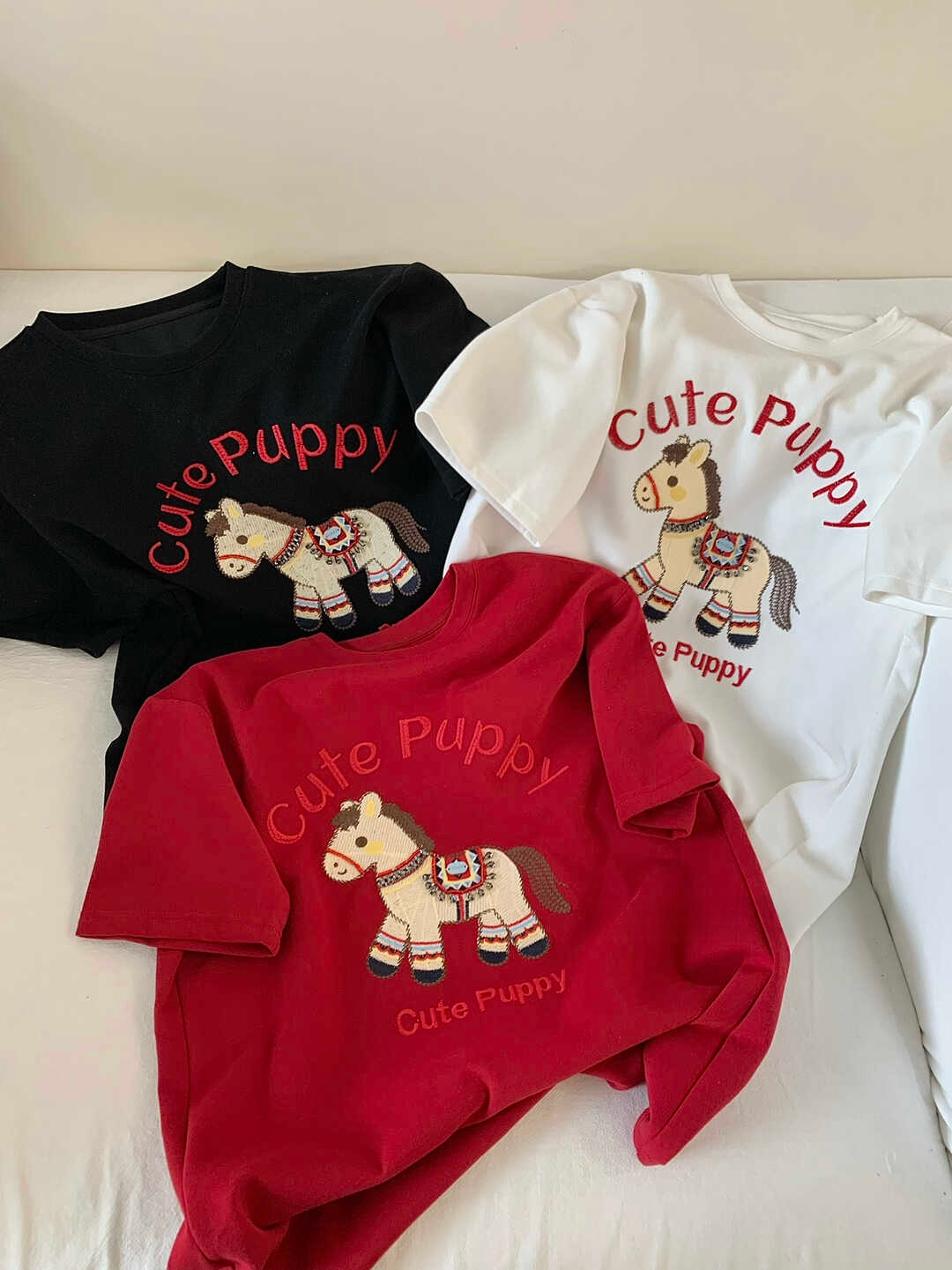 Loose T-shirt with Pony Embroidery and Rhinestones