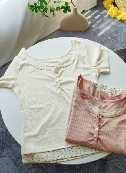 Faux Lace Floral Knit Top 假两件蕾丝碎花上衣*3色 